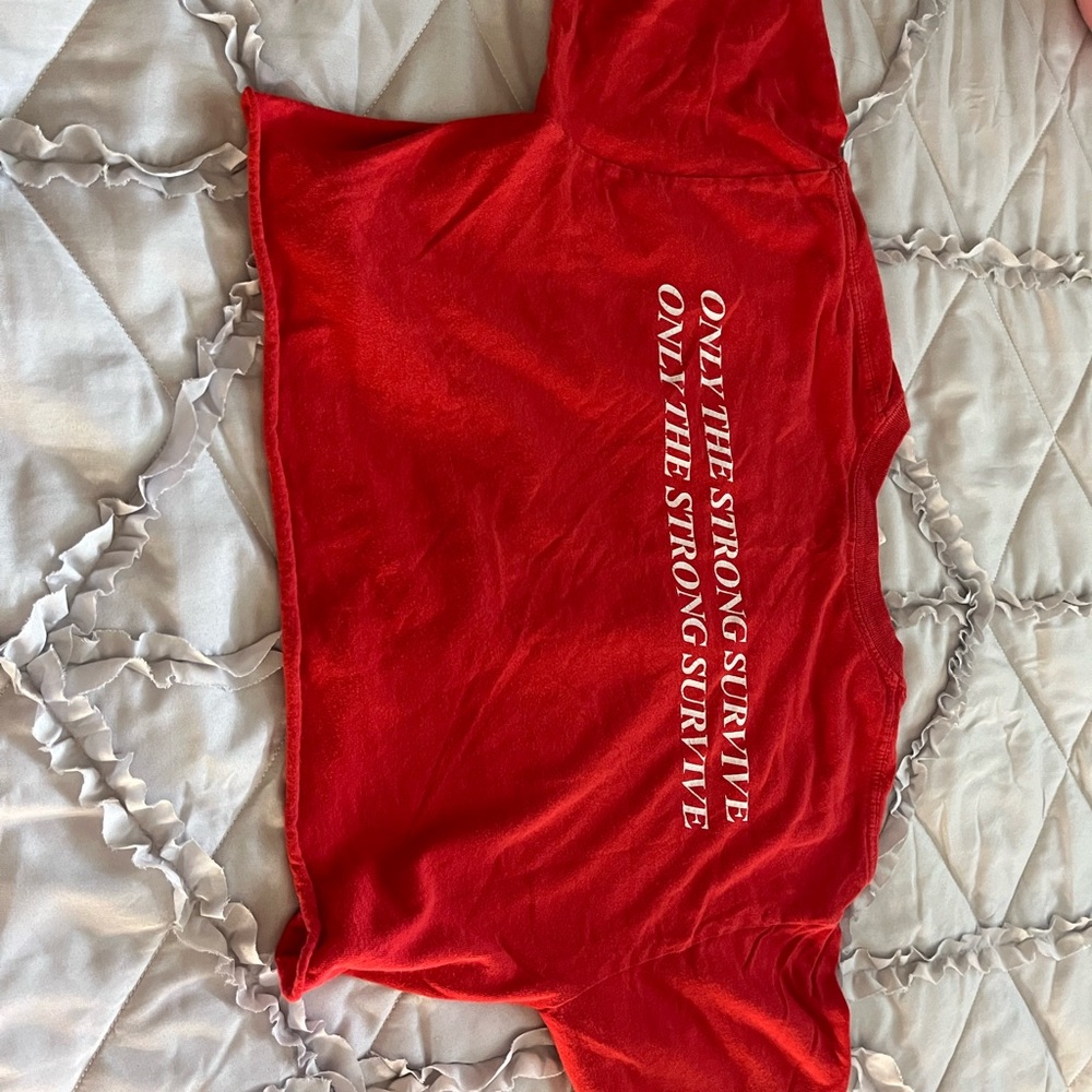red crop top